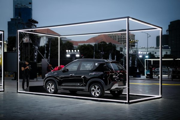 Pourquoi opter pour un sac à main noir pour femme ? Élément incontournable